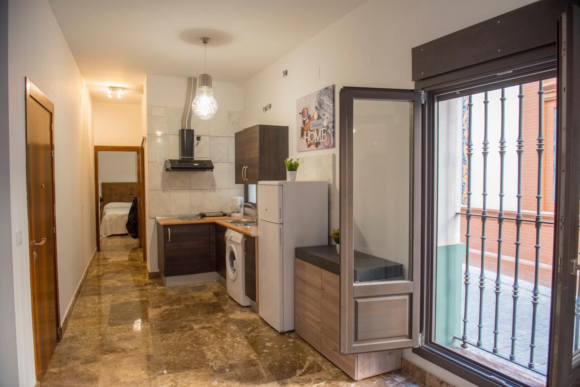 Apartamentos Luxury Puente De Triana Севиля Екстериор снимка