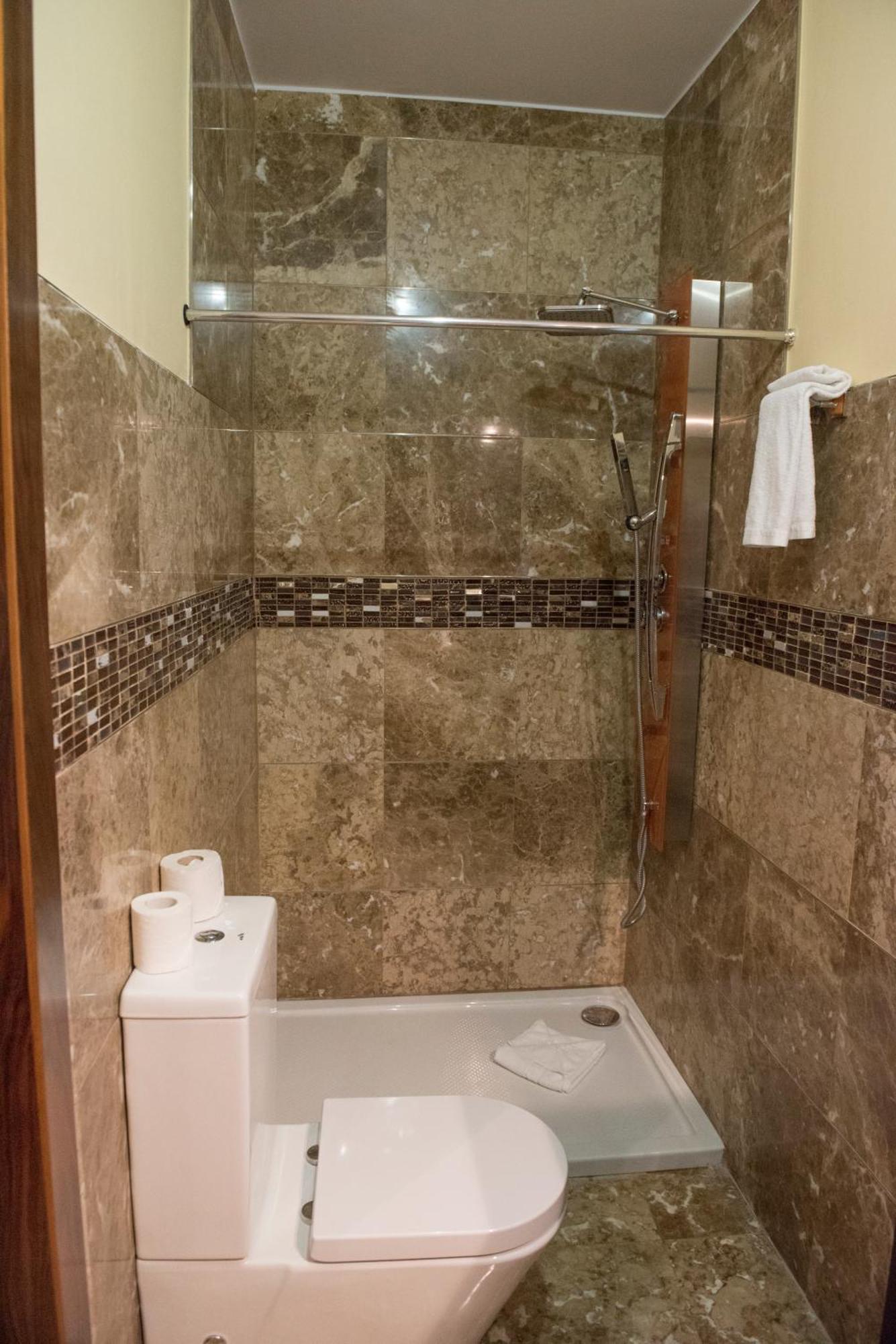 Apartamentos Luxury Puente De Triana Севиля Екстериор снимка