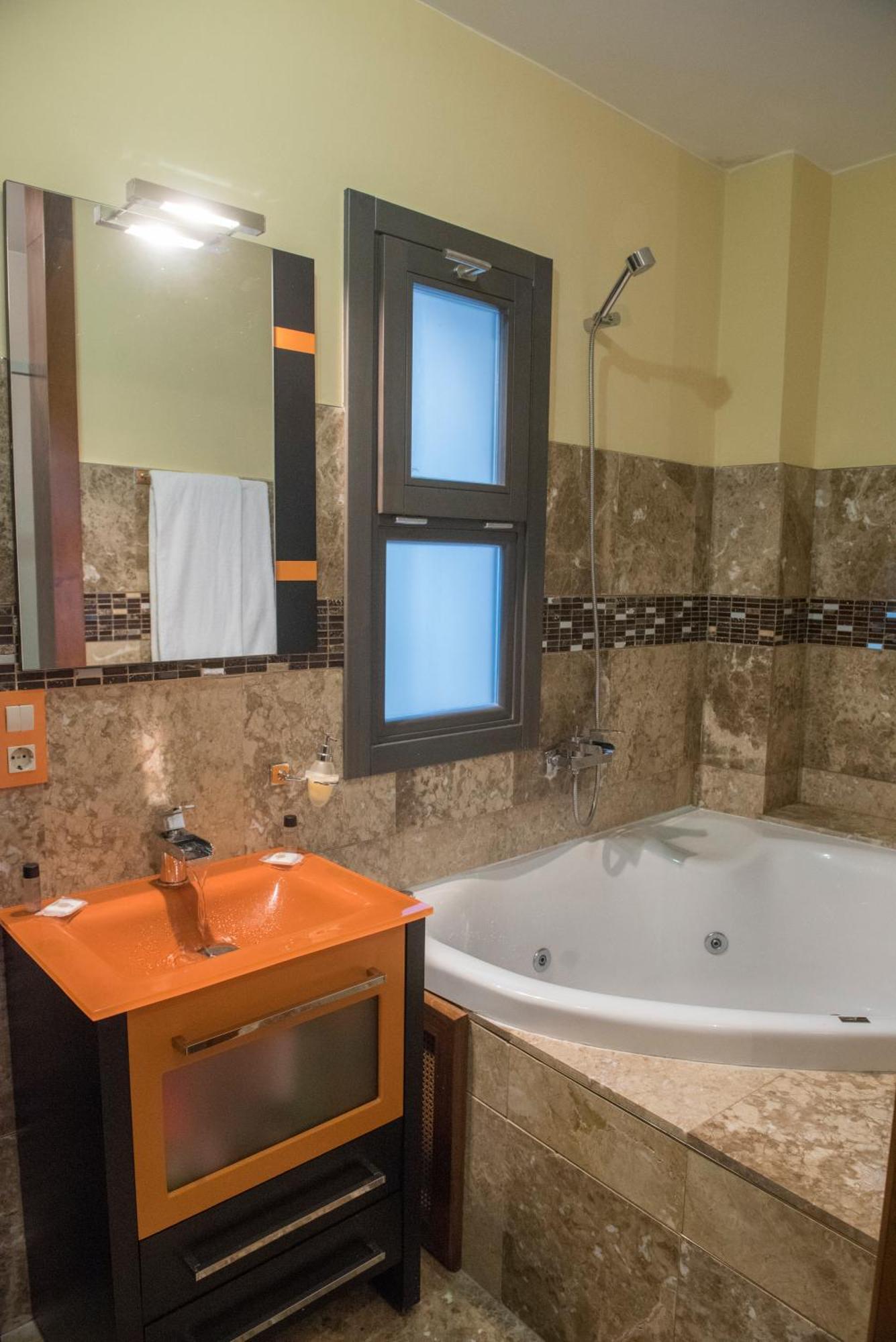 Apartamentos Luxury Puente De Triana Севиля Екстериор снимка